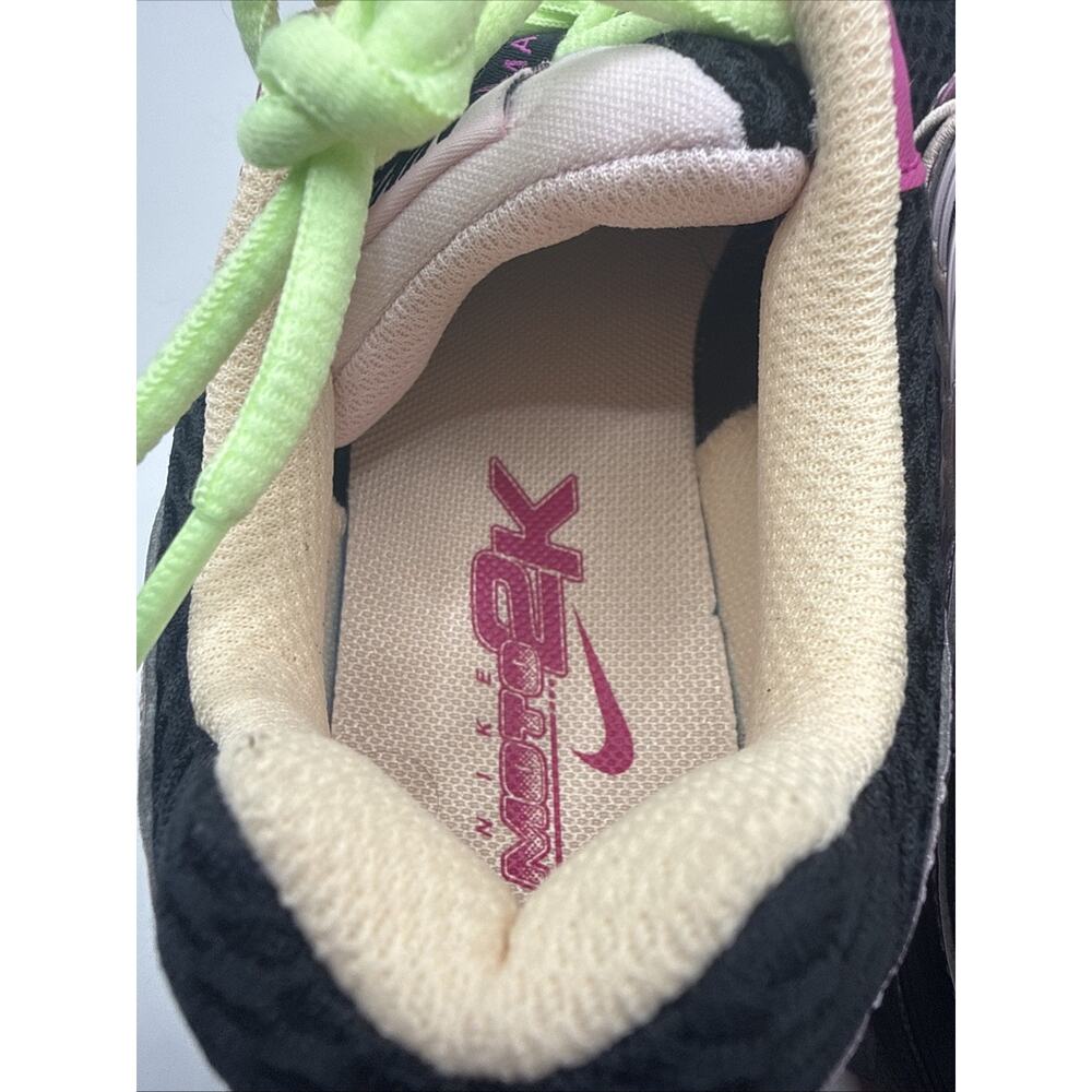 Nike Air Max Moto 2K Black Fire Pink Women's Size 7 HQ2056-008 (NEW) - Picture 5 of 8